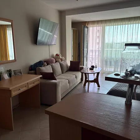 Apartmán Miramar Palace 615s