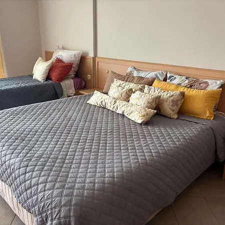 Miramar Palace 615s Apartmán